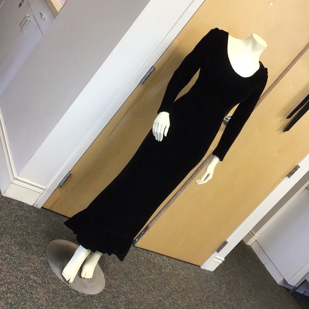 INO customer dress